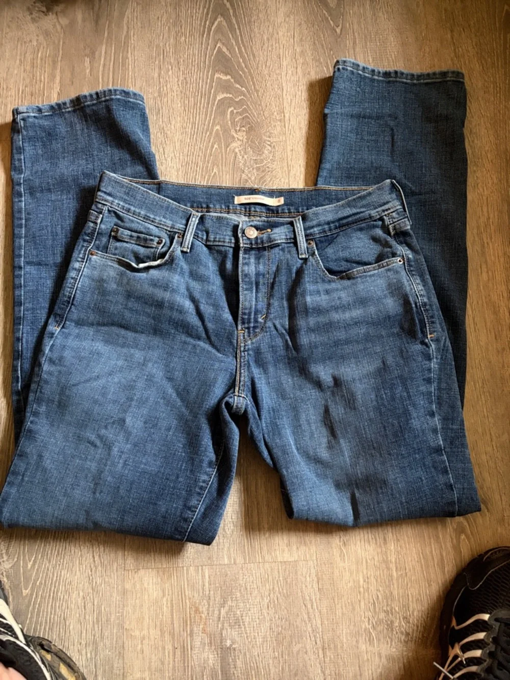 Two pair Levi - Picture 2 of 5